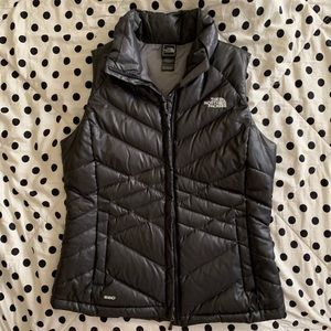 Shiny black north face puffer vest NWOT